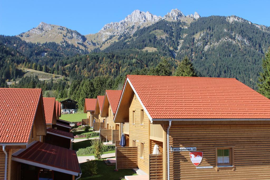 Feriendorf Am Hahnenkamm Reutte Quarto foto